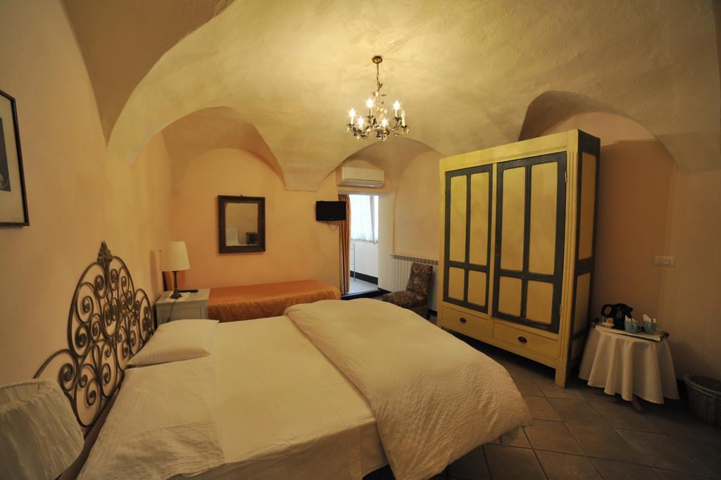 Erasmo Rooms&Breakfast Finale Ligure Exterior foto